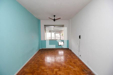 Quarto de kitnet/studio à venda com 1 quarto, 27m² em Centro, Rio de Janeiro