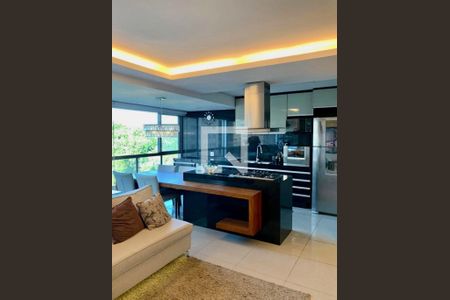 Cozinha de apartamento à venda com 2 quartos, 69m² em Vila da Serra, Nova Lima