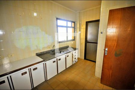 Apartamento à venda com 3 quartos, 83m² em Cambuí, Campinas