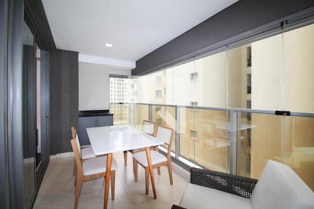 Varanda  de apartamento à venda com 2 quartos, 70m² em Vila Nova Conceição, São Paulo