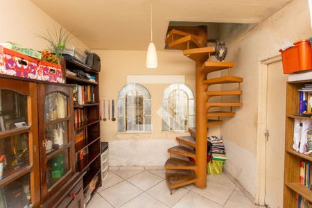 Saleta de casa à venda com 3 quartos, 190m² em Taboão, Diadema