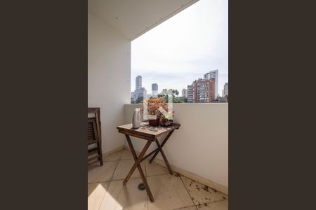 Sala 1 - Varanda de apartamento à venda com 3 quartos, 329m² em Pinheiros, São Paulo