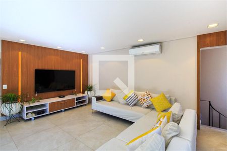 Casa à venda com 3 quartos, 256m² em Jardim Petropolis, São Paulo
