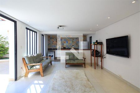 Casa à venda com 3 quartos, 256m² em Jardim Petropolis, São Paulo