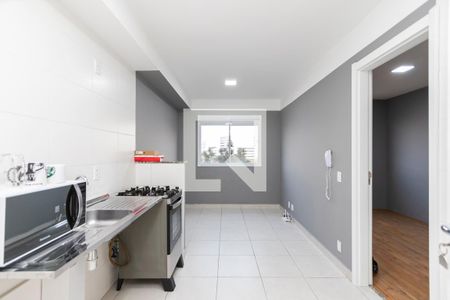 Sala/ Cozinha de apartamento para alugar com 1 quarto, 26m² em Jardim Mirante, São Paulo