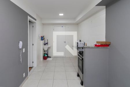 Sala/ Cozinha de apartamento para alugar com 1 quarto, 26m² em Jardim Mirante, São Paulo