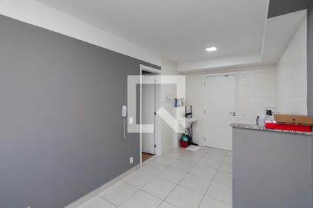 Sala/ Cozinha de apartamento para alugar com 1 quarto, 26m² em Jardim Mirante, São Paulo