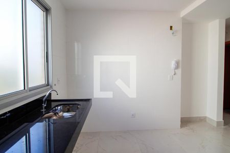 Cozinha de apartamento à venda com 2 quartos, 60m² em Carmo Sion, Belo Horizonte