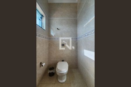 Casa à venda com 450m², 3 quartos e 8 vagas Casa à venda com 450m², 3 quartos e 8 vagasLavabo