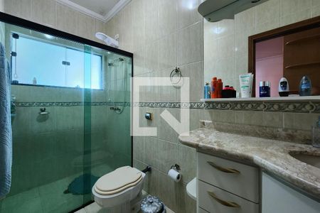 Casa à venda com 450m², 3 quartos e 8 vagas Casa à venda com 450m², 3 quartos e 8 vagasBanheiro da Suíte 2