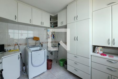 Casa à venda com 450m², 3 quartos e 8 vagas Casa à venda com 450m², 3 quartos e 8 vagasÁrea de