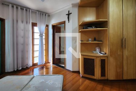 Casa à venda com 450m², 3 quartos e 8 vagas Casa à venda com 450m², 3 quartos e 8 vagasSuíte 3