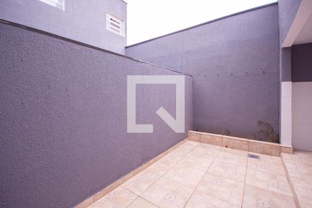 Quintal/ Área de Serviço  de casa para alugar com 1 quarto, 45m² em Jardim Patente, São Paulo