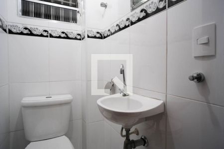 Banheiro de casa à venda com 3 quartos, 85m² em Vila Paulistania, São Paulo