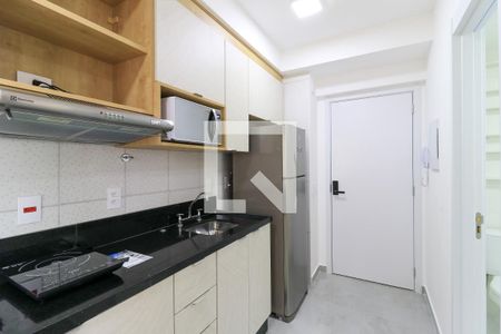 Cozinha de kitnet/studio para alugar com 1 quarto, 24m² em Brooklin, São Paulo