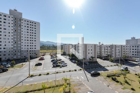 Vista - Sala de Estar de apartamento para alugar com 2 quartos, 48m² em Vila Mogilar, Mogi das Cruzes