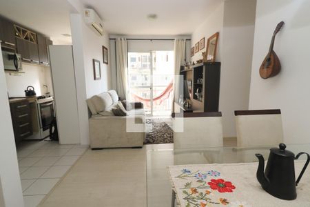 Sala de apartamento à venda com 3 quartos, 69m² em Tristeza, Porto Alegre