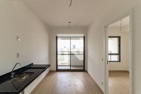 Sala e Cozinha de apartamento para alugar com 1 quarto, 32m² em Consolação, São Paulo