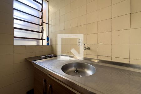 Cozinha e Área de Serviço de kitnet/studio para alugar com 0 quarto, 37m² em Petrópolis, Porto Alegre