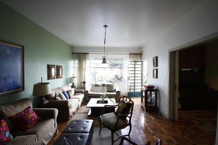 Sala de casa à venda com 6 quartos, 300m² em Vila Mariana, São Paulo