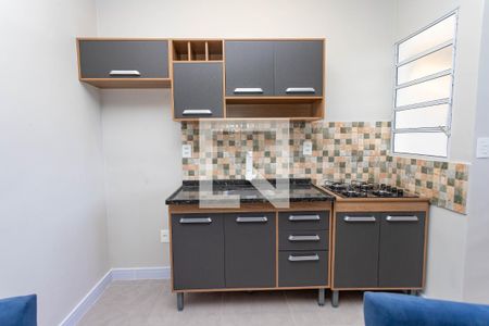 Cozinha  de apartamento para alugar com 2 quartos, 45m² em Taboão, Diadema