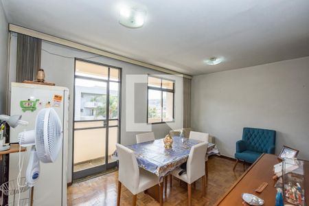 Sala de apartamento para alugar com 3 quartos, 70m² em Estoril, Belo Horizonte