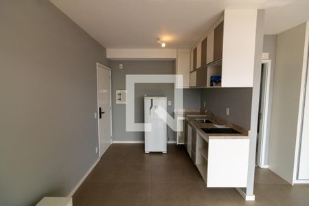 Cozinha de kitnet/studio para alugar com 1 quarto, 35m² em Real Parque, São Paulo