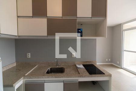 Cozinha de kitnet/studio para alugar com 1 quarto, 35m² em Real Parque, São Paulo