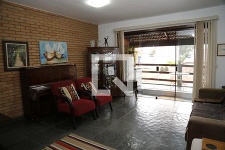 Sala de casa à venda com 5 quartos, 200m² em Vila Pereira Barreto, São Paulo