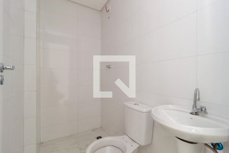 Banheiro de apartamento para alugar com 1 quarto, 30m² em Vila Prudente, São Paulo