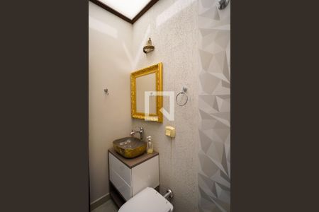 Casa de condomínio para alugar com 478m², 4 quartos e 6 vagas Casa de condomínio para alugar com 478m², 4 quartos e 6 vagasLavabo