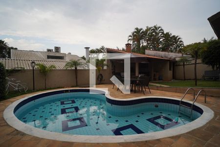 Casa de condomínio para alugar com 478m², 4 quartos e 6 vagas Casa de condomínio para alugar com 478m², 4 quartos e 6 vagasÁrea comum - Piscina