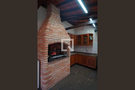 Casa de condomínio para alugar com 478m², 4 quartos e 6 vagas Casa de condomínio para alugar com 478m², 4 quartos e 6 vagasÁrea comum - Churrasqueira