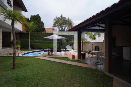 Casa de condomínio para alugar com 478m², 4 quartos e 6 vagas Casa de condomínio para alugar com 478m², 4 quartos e 6 vagasJardim