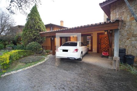 Casa de condomínio para alugar com 478m², 4 quartos e 6 vagas Casa de condomínio para alugar com 478m², 4 quartos e 6 vagasGaragem