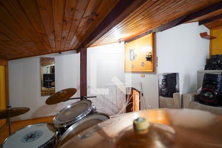 Casa de condomínio para alugar com 478m², 4 quartos e 6 vagas Casa de condomínio para alugar com 478m², 4 quartos e 6 vagasSótão