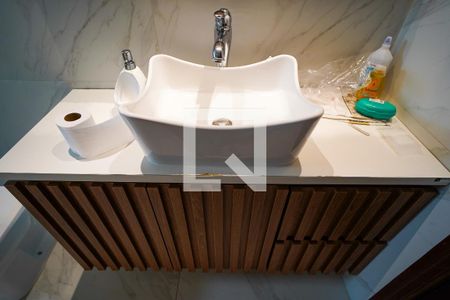 Casa de condomínio para alugar com 478m², 4 quartos e 6 vagas Casa de condomínio para alugar com 478m², 4 quartos e 6 vagasBanheiro da Suíte