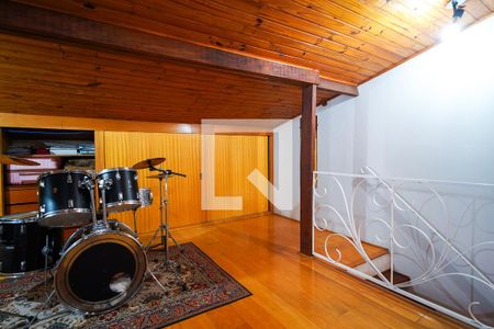 Casa de condomínio para alugar com 478m², 4 quartos e 6 vagas Casa de condomínio para alugar com 478m², 4 quartos e 6 vagasSótão