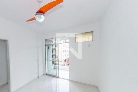 Sala de apartamento à venda com 2 quartos, 60m² em Vila da Penha, Rio de Janeiro