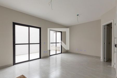 Casa de condomínio à venda com 100m², 2 quartos e 2 vagasSala
