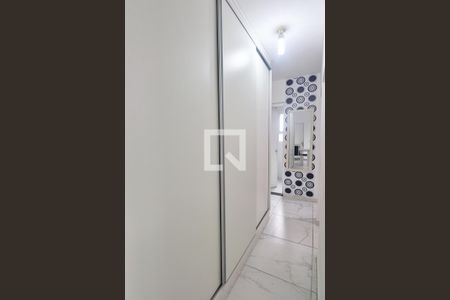 Corredor de apartamento para alugar com 2 quartos, 45m² em Parque das Nações, Santo André