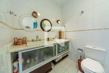 Banheiro de apartamento para alugar com 1 quarto, 52m² em Centro, Florianópolis