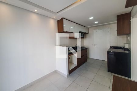 Sala/Cozinha de apartamento à venda com 1 quarto, 30m² em Cambuci, São Paulo