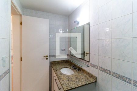 Banheiro de apartamento à venda com 1 quarto, 45m² em Ipiranga, São Paulo