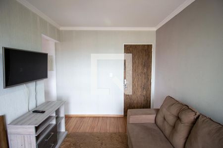 Sala de apartamento para alugar com 2 quartos, 50m² em Vila Carmosina, São Paulo