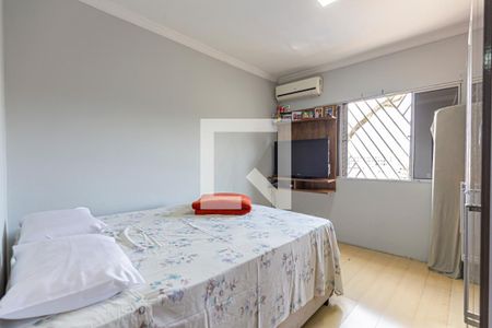 Quarto 1 de casa para alugar com 3 quartos, 234m² em Jardim Cristiane, Santo André