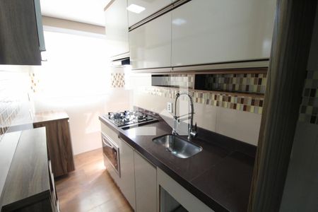 Sala/Cozinha de apartamento para alugar com 2 quartos, 47m² em Parque São Lourenço, São Paulo