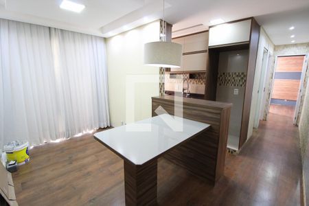 Sala/Cozinha de apartamento para alugar com 2 quartos, 47m² em Parque São Lourenço, São Paulo