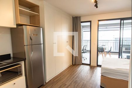 Cozinha de apartamento para alugar com 1 quarto, 36m² em Vila Dom Pedro I, São Paulo