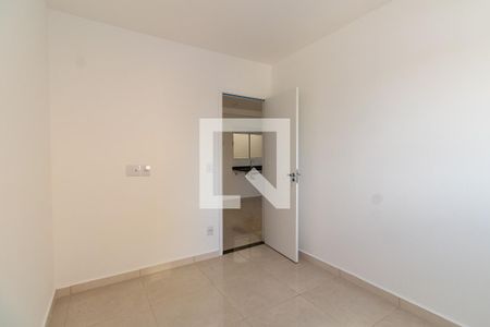 Quarto 1 de apartamento para alugar com 2 quartos, 44m² em Cidade Mãe do Céu, São Paulo